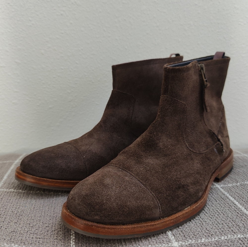 J Shoes Navarra Short Leather Boot